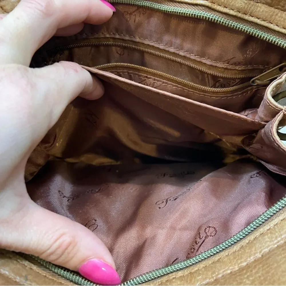 ‎Vintage Fossil Genuine Leather Crossbody Bag